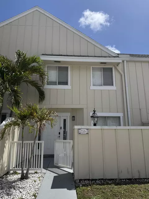 6255 Riverwalk Ln #5, Jupiter, FL 33458