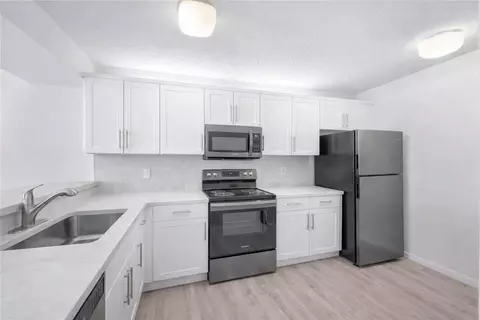 6519 Coral Lake Dr #207, Margate, FL 33063