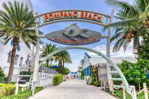 221 SE 9th Ave #203, Pompano Beach, FL 33060