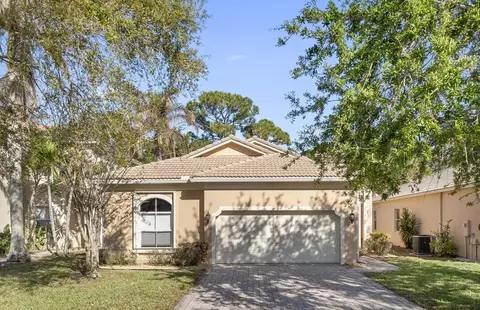 5627 Sunberry Cir, Fort Pierce, FL 34951