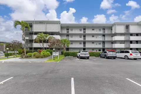 2861 NW 47th Ter #305B, Lauderdale Lakes, FL 33313