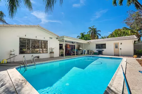 8619 NW 26th Ct, Coral Springs, FL 33065