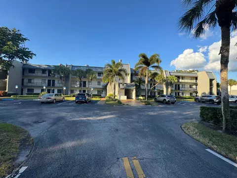 4832 Esedra Ct #106, Lake Worth, FL 33467