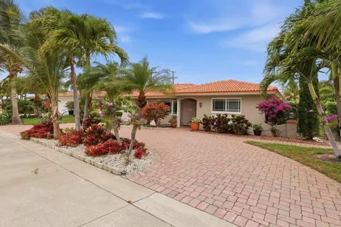 1140 Morse Blvd, Singer Island, FL 33404