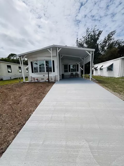 238 W Caribbean, Port Saint Lucie, FL 34952