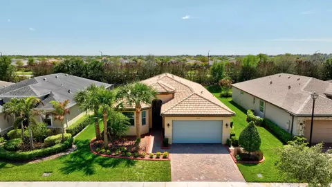 11379 SW Lake Park Dr, Port Saint Lucie, FL 34987