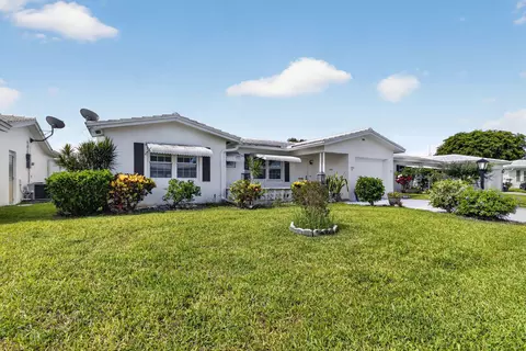 1104 W Ocean Ave, Boynton Beach, FL 33426