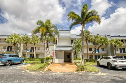 4832 Esedra Ct #204, Lake Worth, FL 33467