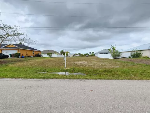 3222 NE 13th Ct, Cape Coral, FL 33909