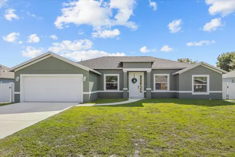 621 SE Prineville St, Port Saint Lucie, FL 34983