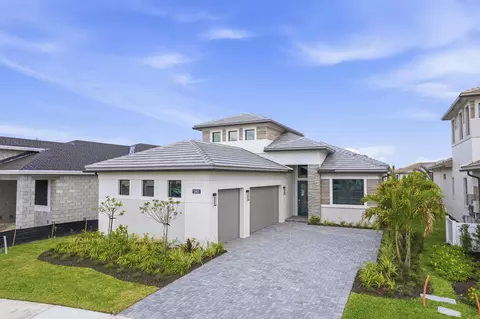13921 Vivant Dr, Palm Beach Gardens, FL 33412