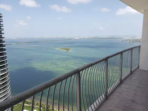 1750 N Bayshore Dr #5205, Miami, FL 33132