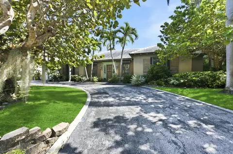 112 Algoma Rd, Palm Beach, FL 33480