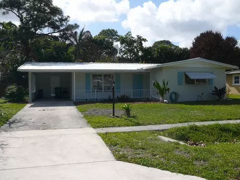2921 Sherwood Ln, Fort Pierce, FL 34982