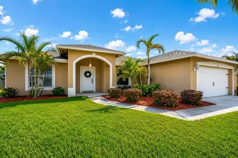 400 SW Ridgecrest Dr, Port Saint Lucie, FL 34953