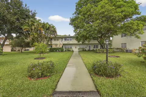 52 Norwich C, West Palm Beach, FL 33417