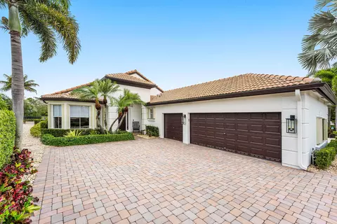 8198 Spyglass Dr, West Palm Beach, FL 33412