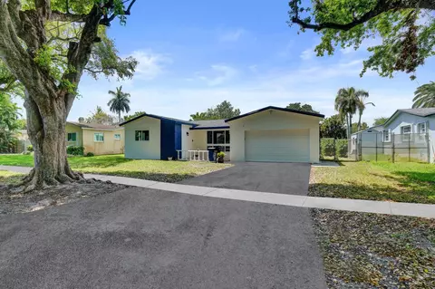 5211 SW 91st Ter, Cooper City, FL 33328