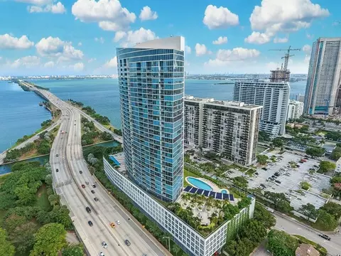 601 NE 36th St #2806, Miami, FL 33137