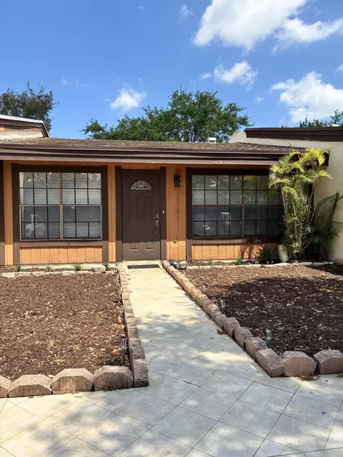 2301 Buttonwood Ave, Pembroke Pines, FL 33026