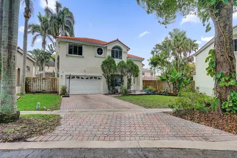 11230 Reveille Rd, Hollywood, FL 33026