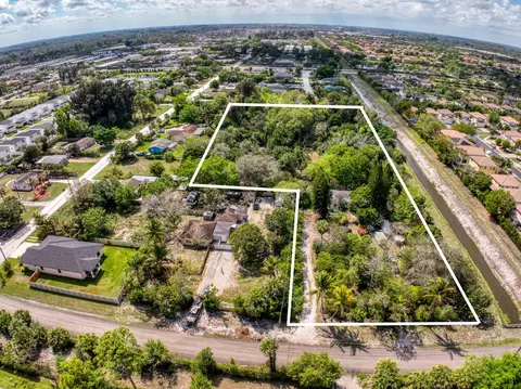 475 1st St, West Palm Beach, FL 33413