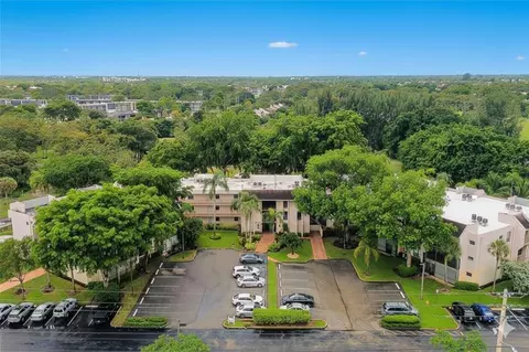 8150 W Mcnab Rd #312, Tamarac, FL 33321