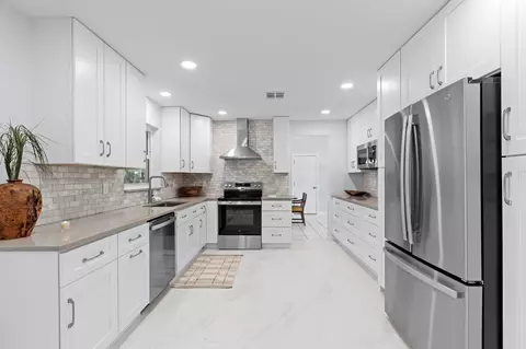 324 Sandpiper Ave, Royal Palm Beach, FL 33411