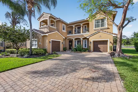 659 Cresta Cir, West Palm Beach, FL 33413