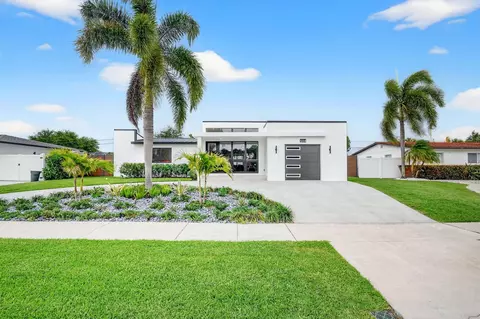 504 Flotilla Rd, North Palm Beach, FL 33408