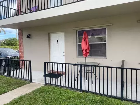 1230 Old Boynton Rd #210, Boynton Beach, FL 33426