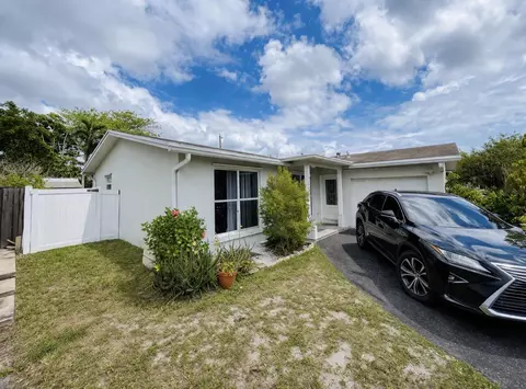11361 NW 32nd Pl, Sunrise, FL 33323