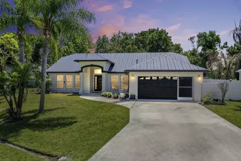 5766 NW Jigsaw Ln, Port Saint Lucie, FL 34986