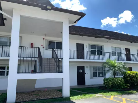 3111 Gardens E Dr #25, Palm Beach Gardens, FL 33410