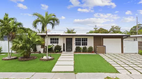 1895 Violet Ave, West Palm Beach, FL 33415