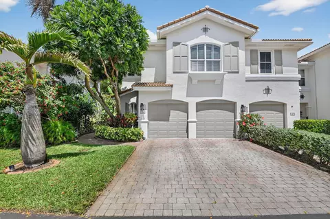 106 Las Brisas Cir, Hypoluxo, FL 33462