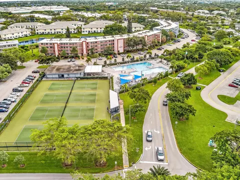 View/Area - 5 Markham A #A, Deerfield Beach, FL 33442 photo 8 of 12
