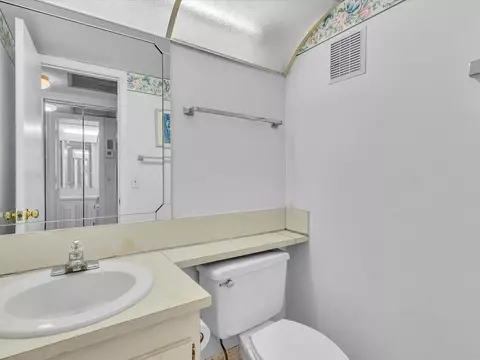 Bath - 5 Markham A #A, Deerfield Beach, FL 33442 photo 1 of 2