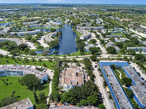 View/Area - 5 Markham A #A, Deerfield Beach, FL 33442 photo 11 of 12