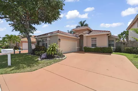 6578 Geneva St, Lake Worth, FL 33467