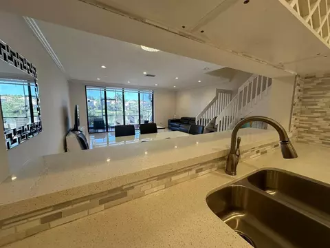 10630 NW 14th St #118, Plantation, FL 33322