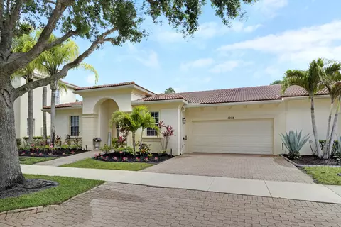 10118 SW Canossa Way, Port Saint Lucie, FL 34986