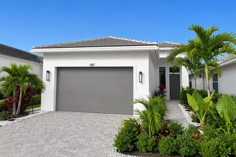 187 SE Via Sangro, Port Saint Lucie, FL 34952