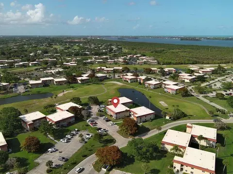 66 Woodland Dr #204, Vero Beach, FL 32962