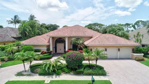 17850 Deauville Ln, Boca Raton, FL 33496