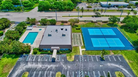 1710 NW 18th Ave #204, Delray Beach, FL 33445