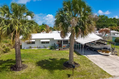 3141 NE Spruce Ridge Ave, Jensen Beach, FL 34957
