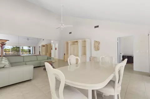 327 Ridge Rd, Jupiter, FL 33477 photo 7