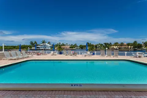 632 E Snug Harbor Dr #D2, Boynton Beach, FL 33435