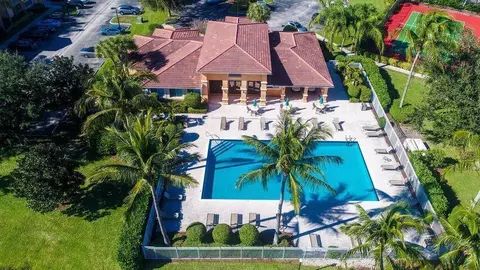 121 SW Palm Dr #104, Port Saint Lucie, FL 34986